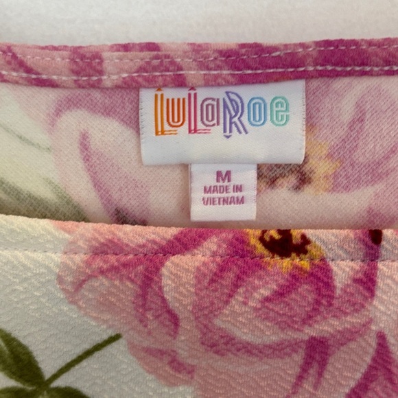 Floral Pink Top- medi - Picture 2 of 2